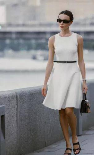 服装 怎么挑选适合自己的衣服风格？真正有气质的女人，买衣服都会用这5个