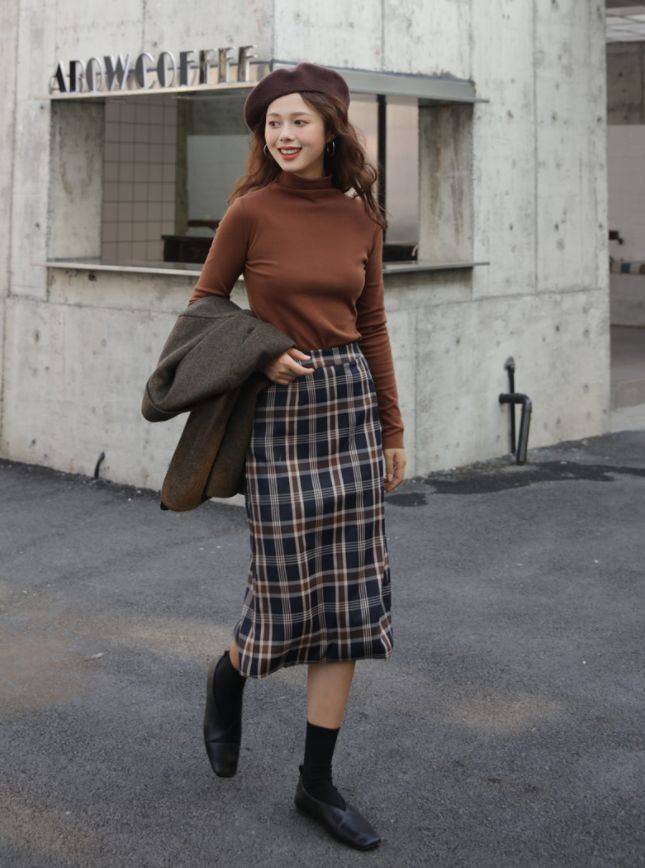 毛衣 穿对“打底衫”很重要!今年流行这3种穿法,穿法简单却很显高级