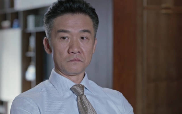 钱荣成|《突围》:全剧段位最高的女人,一下揭穿林满江阴谋,石红杏惊呆