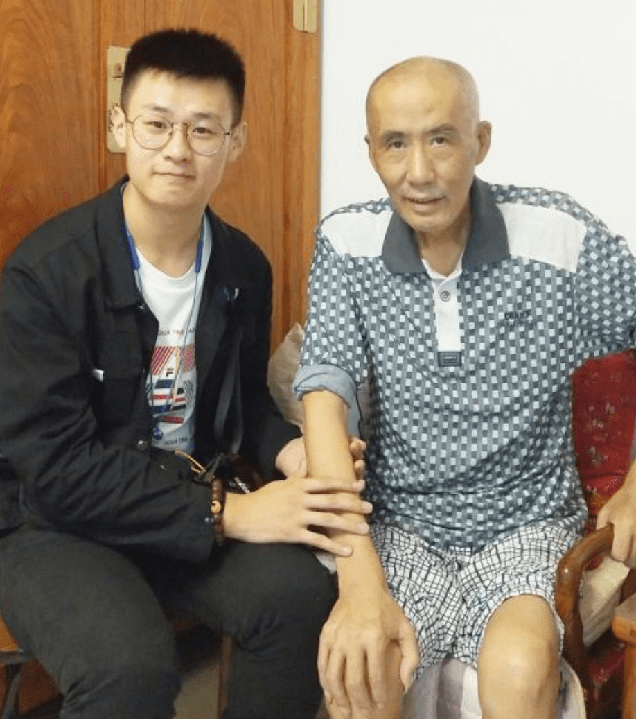 与妻子先后做手术,小女儿刚7岁_孔云龙