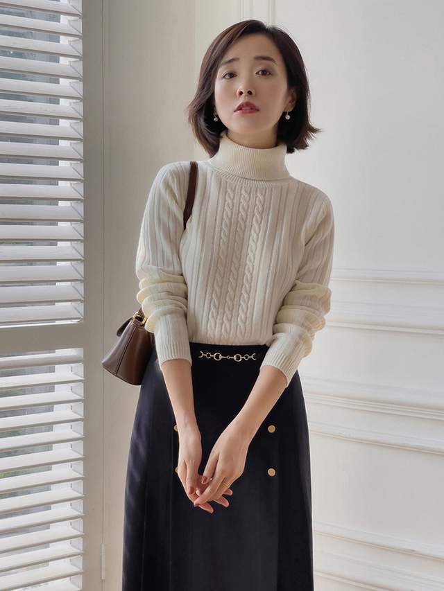 小个子 秋冬，是时候穿高领衫了，尝试这几组叠穿搭配，意外的好看时髦