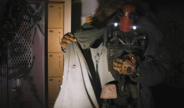 机器人|汤姆·汉克斯2021最新科幻《芬奇》幸存者、机器人和狗的公路狂奔