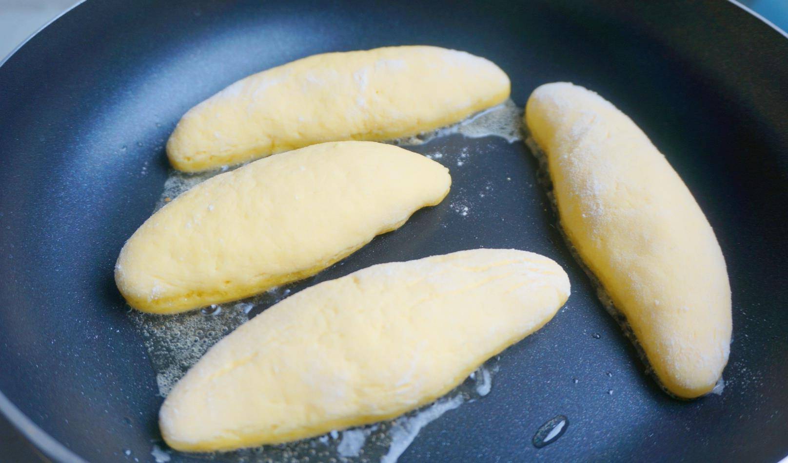 做法|玉米发面早餐饼，外脆里软，营养满满，比点心还好吃