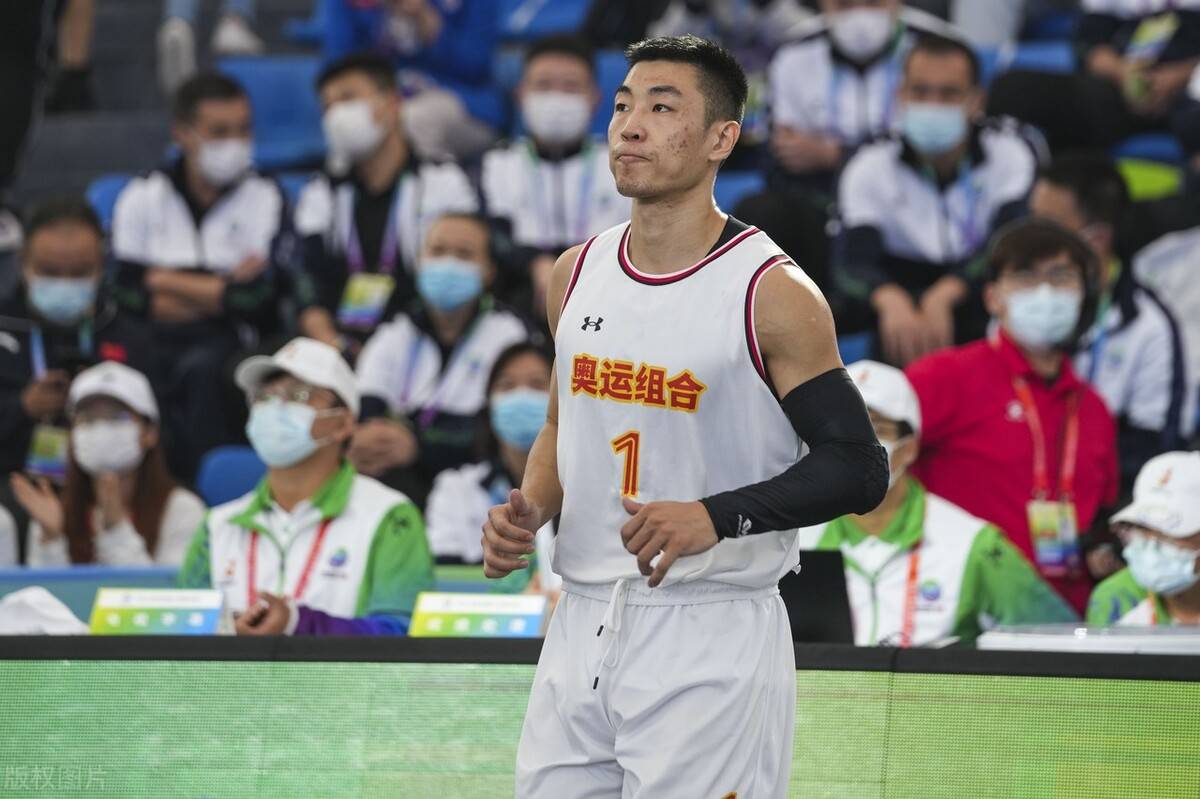 高诗岩比赛背景循环赛中,联合队7连胜排名第一,直接晋级半决赛,上海队