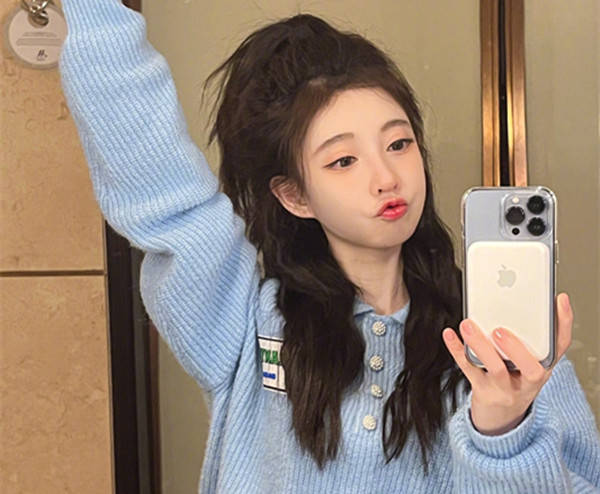 舞姿|冯提莫全新唱跳MV《窥》上线,舞姿婉柔性感,美得让人心动