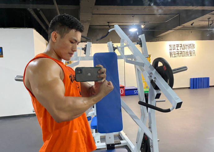 是健體運動員也是肌肉私教，健身6年，不充血臂圍也保持在40cm！ 健身減肥達人 第2张