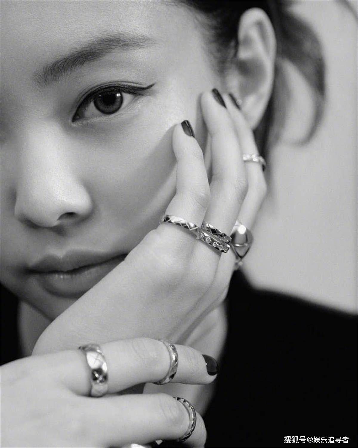 系列 韩媒选出BLACKPINK Jennie的三大最佳时尚造型，你认为如何？