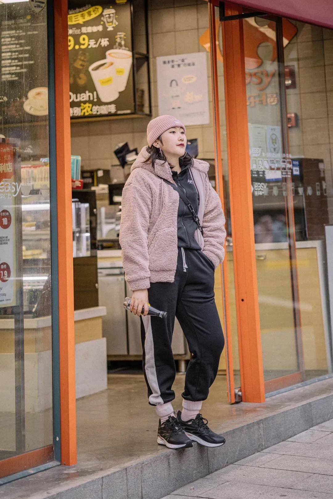 场合通勤、休闲、出行……我的8个秋冬运动鞋混搭