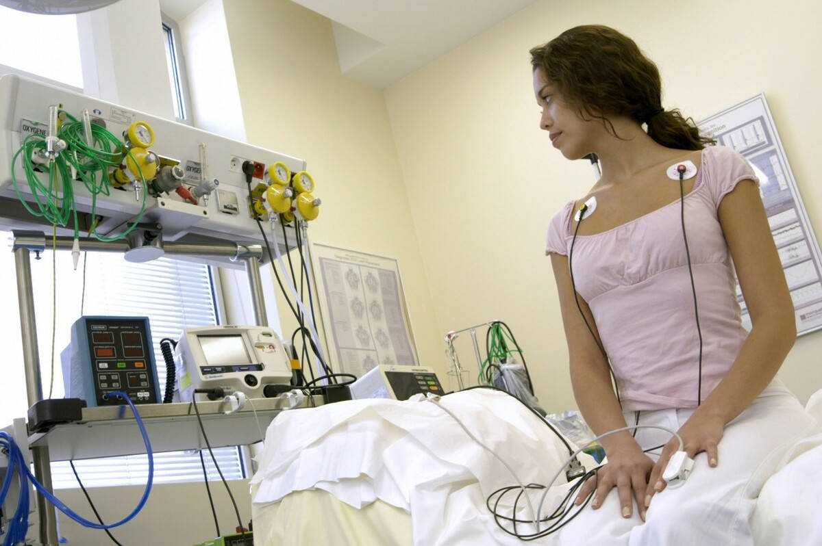 原创26岁女博士入职体检心脏早搏被公司拒绝看医生怎么帮她过关