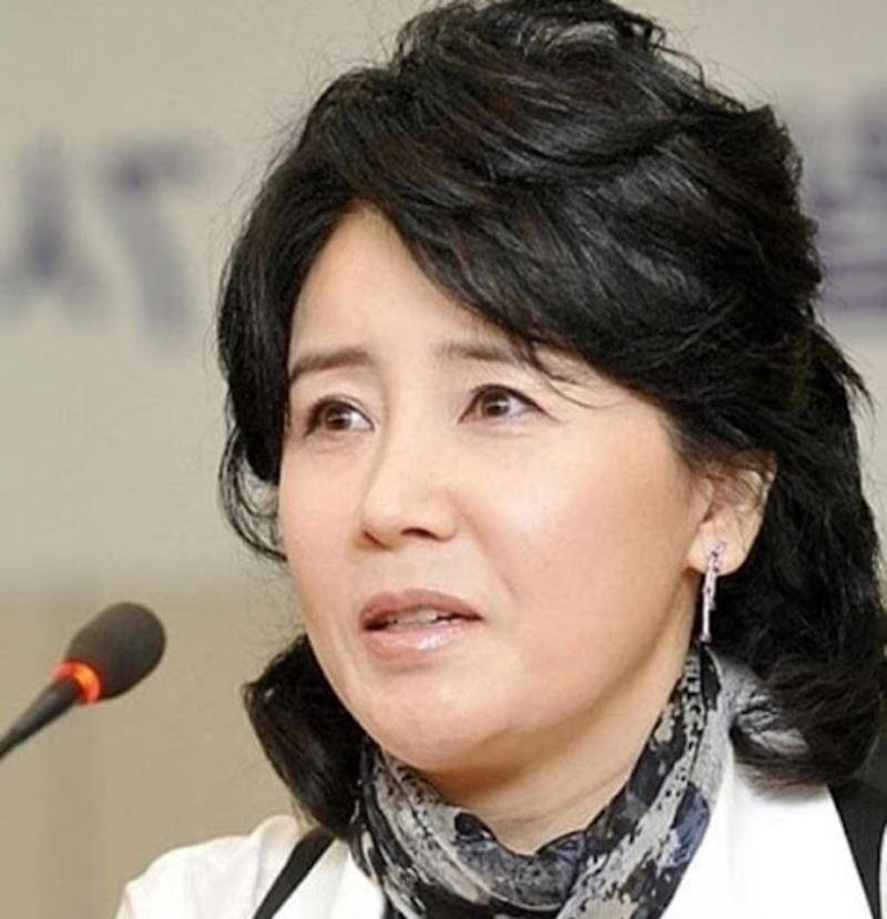 金童玉女一相遇,还是一地鸡毛,女演员结婚26载也忍不下去_李英河