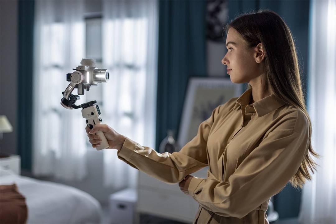 全新设计突破性体验为什么智云云鹤m3这么火