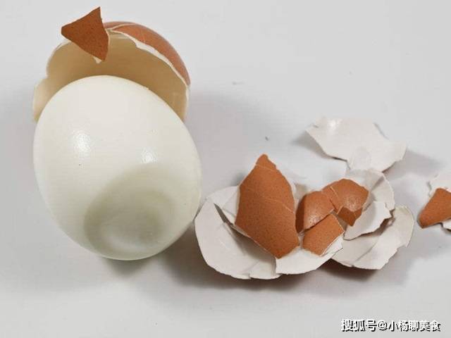 因为|煮鸡蛋时只需加点此,鸡蛋不开裂还自动脱壳,味道更好吃更鲜美
