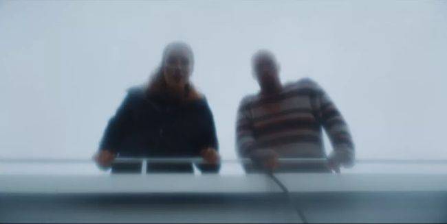 铁锤|《死亡之雪》导演最新“鬼作”，昆汀看了直呼内行