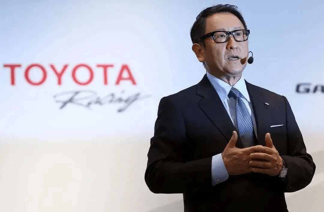 第四届进博会的丰田展台证明了一点你们都误会丰田章男了