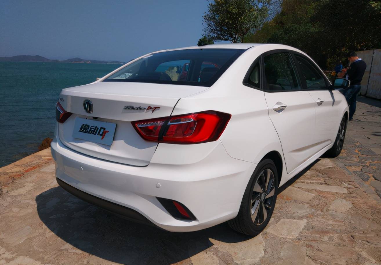 顶配价格不到十万长安逸动dt表现如何