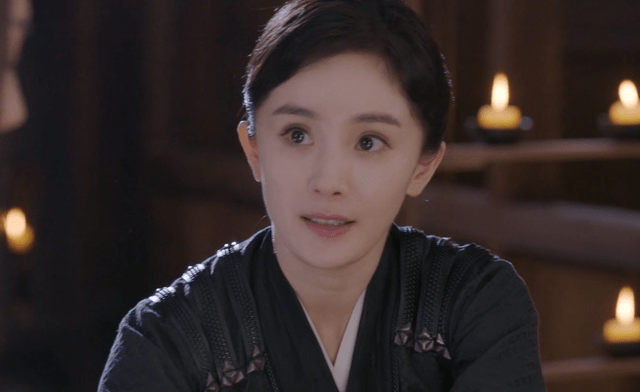 陈伟霆|《斛珠夫人》开播遭吐槽，杨幂状态不佳全靠滤镜，陈伟霆溜肩被嘲
