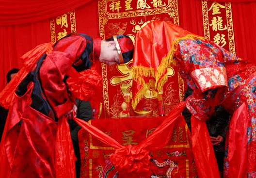 古代大户小姐出嫁时为何都带一个陪嫁丫头原因让人羞愧