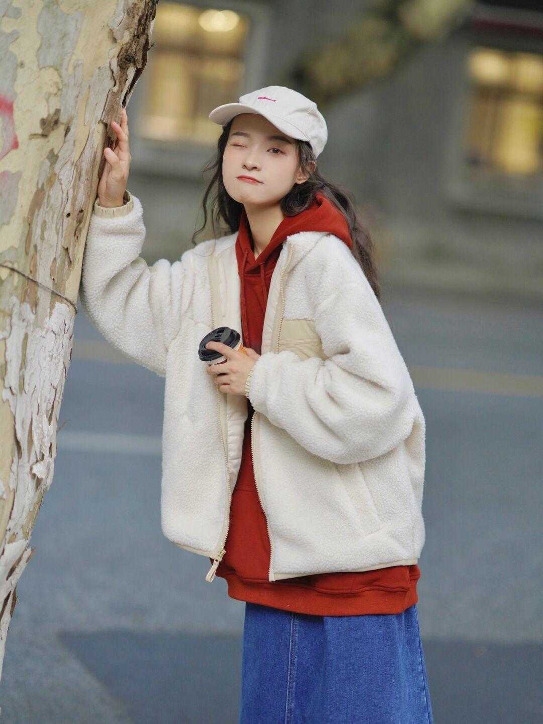 卫衣 时髦精们集合了！这三件能从小穿到大的单品，冬天保暖又洋气