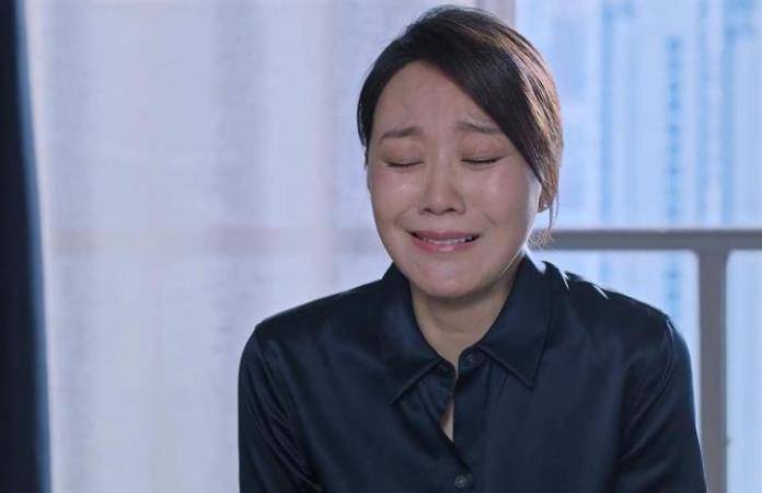 演技|突围：石红杏跳江之前，给3个人打了电话，了却此生所有的牵挂