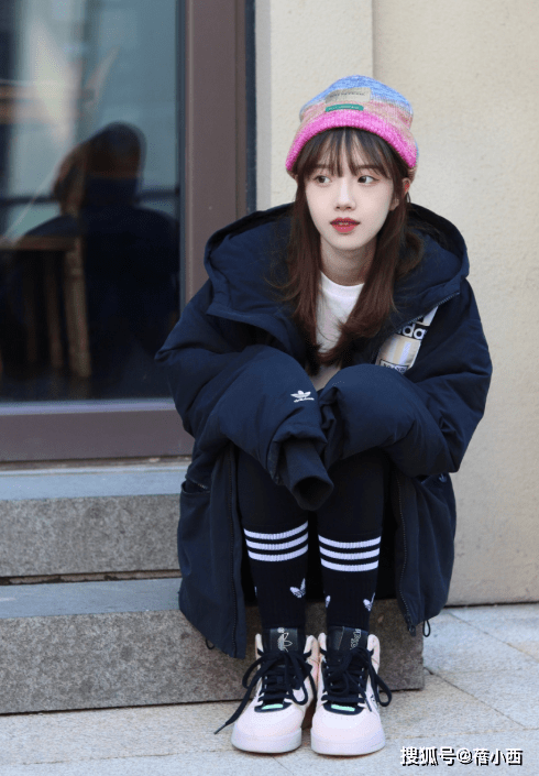 大腿 阔腿裤真的烂大街了！试试“无痕裤”，这才是2021年的显瘦神器！