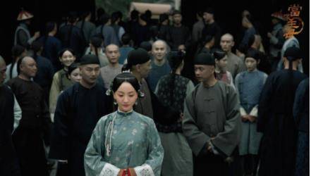 蒋勤勤|阵容强大，人设硬核？集齐“姨圈美人”的《当家主母》为何翻车？