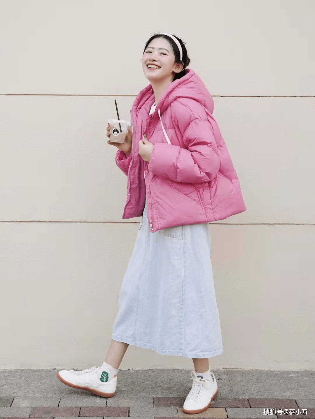 颜色 冬天穿羽绒服不知道选什么颜色？这4种值得一试，一种比一种好看