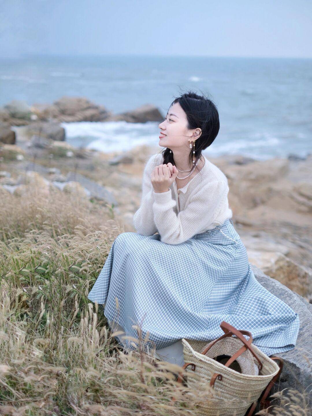 小个子 冬天想要穿出时尚感，怎么能少得了风衣？这些穿搭保暖又洋气