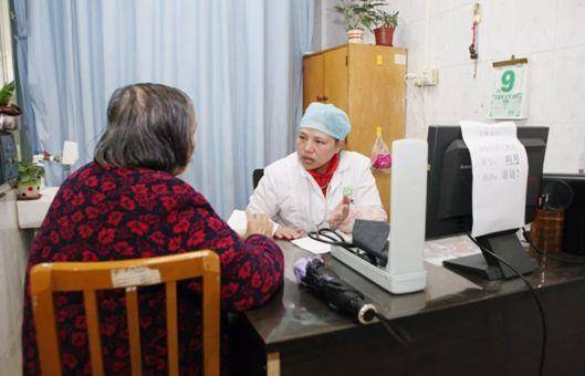 饮食|59岁大妈确诊糖尿病,此前不爱吃甜食,医生:“2素”怎能经常吃