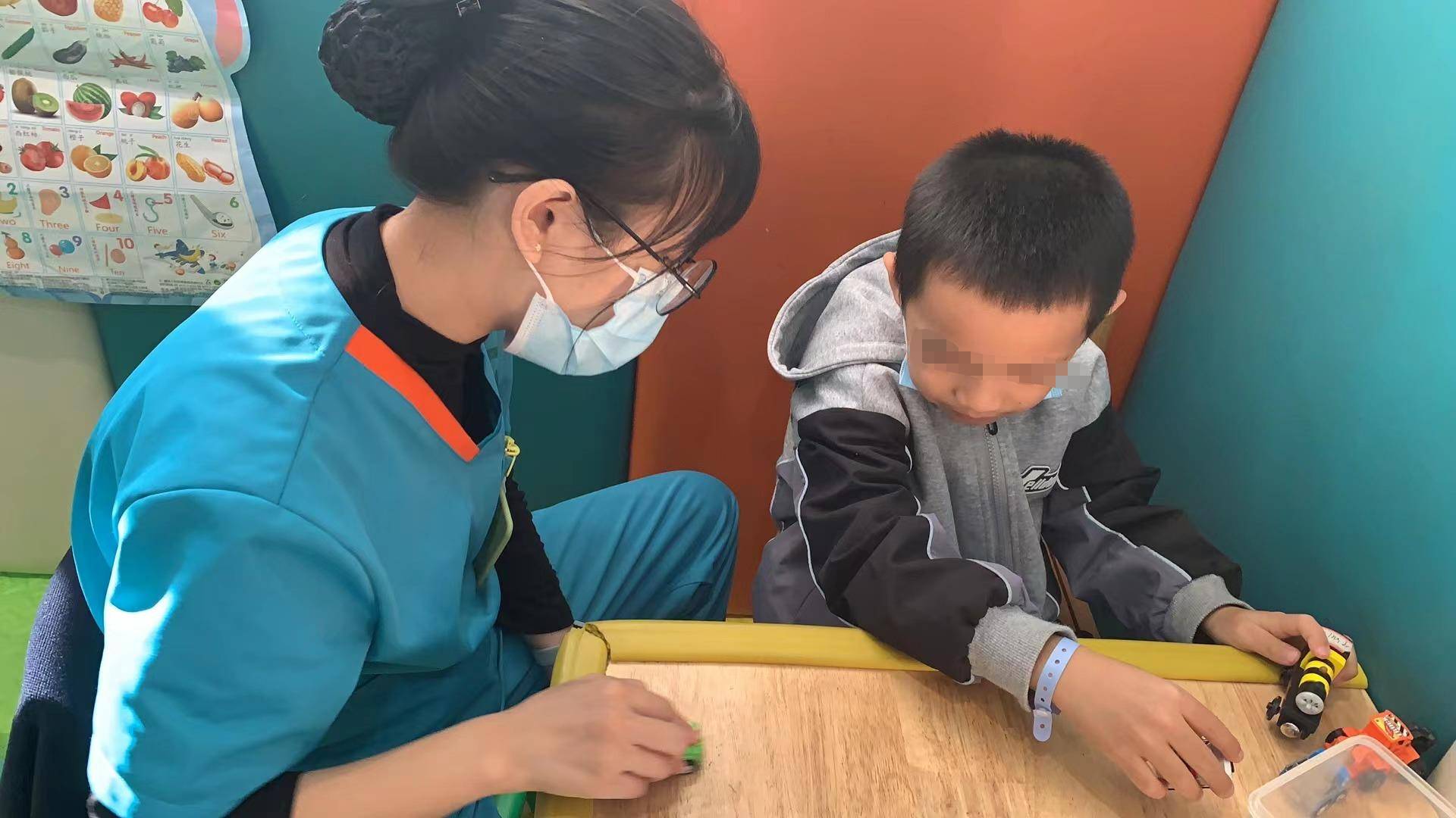 【天使小课堂】儿童语言发育迟缓的康复训练方法_孩子