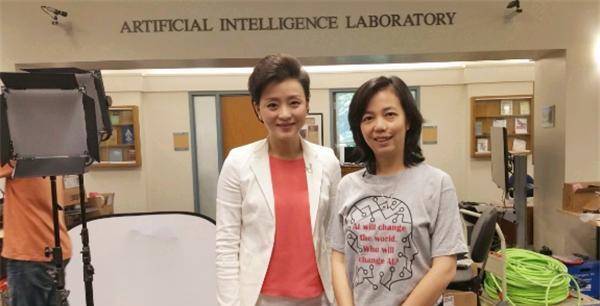 顶尖华裔院士李飞飞:如果我获得诺奖,一定是以中国人的身份_父母