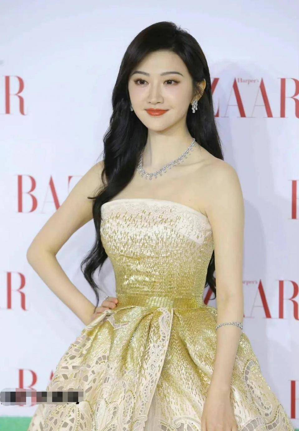 杨颖 芭莎慈善夜,哪位女明星才是真正的生图抗打者?