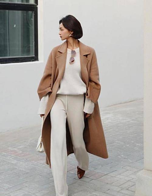 浅色 长大衣+阔腿裤,优雅高级,谁穿谁美