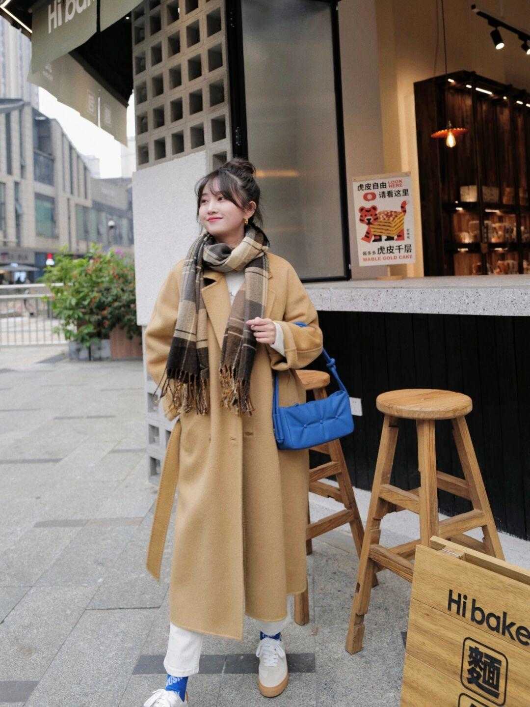 模板 这个寒冬，胖女孩的穿搭教科书模板，简约又简单，保暖有气质