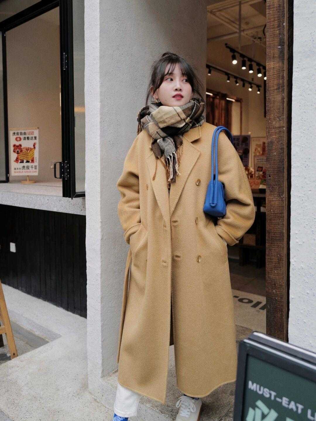 模板 这个寒冬，胖女孩的穿搭教科书模板，简约又简单，保暖有气质