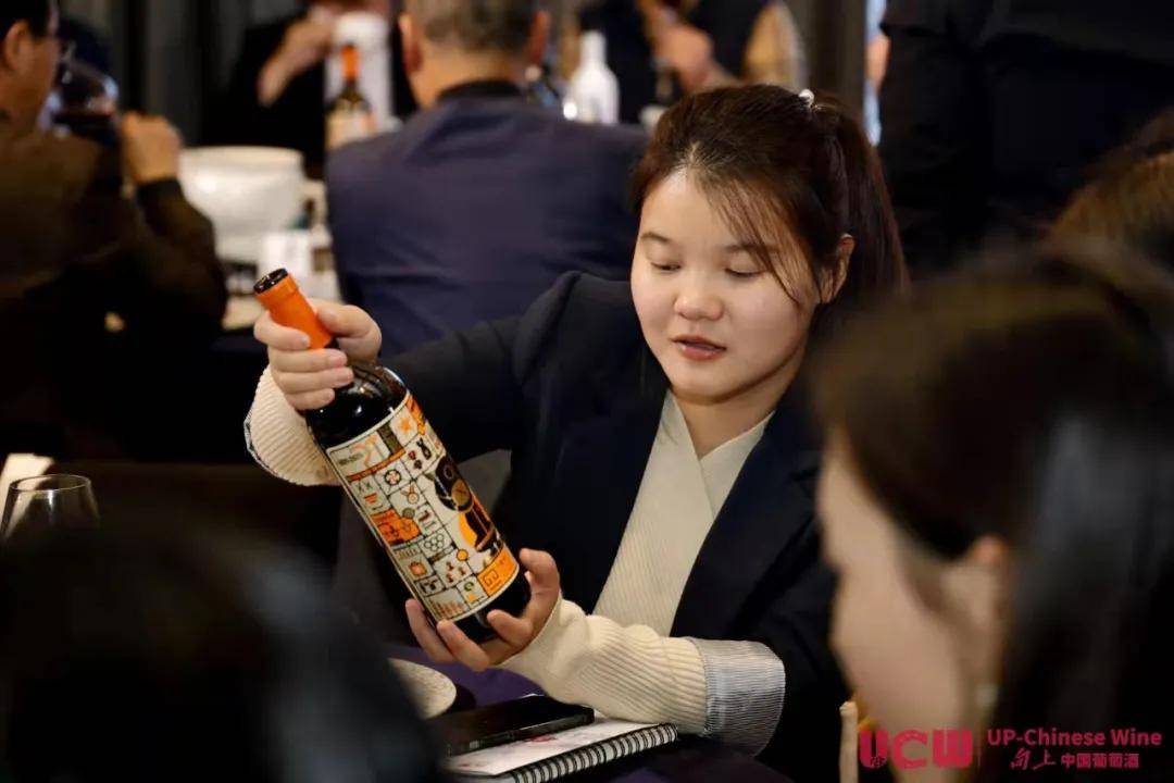 政府|四大子产区集体亮相，新疆葡萄酒这次动真格的了！