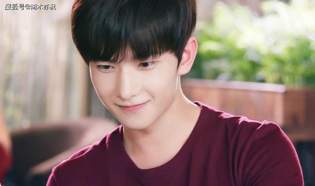 带着|《青春环游记3》杨洋“人设崩坏”，网友：请珍惜你的颜值！