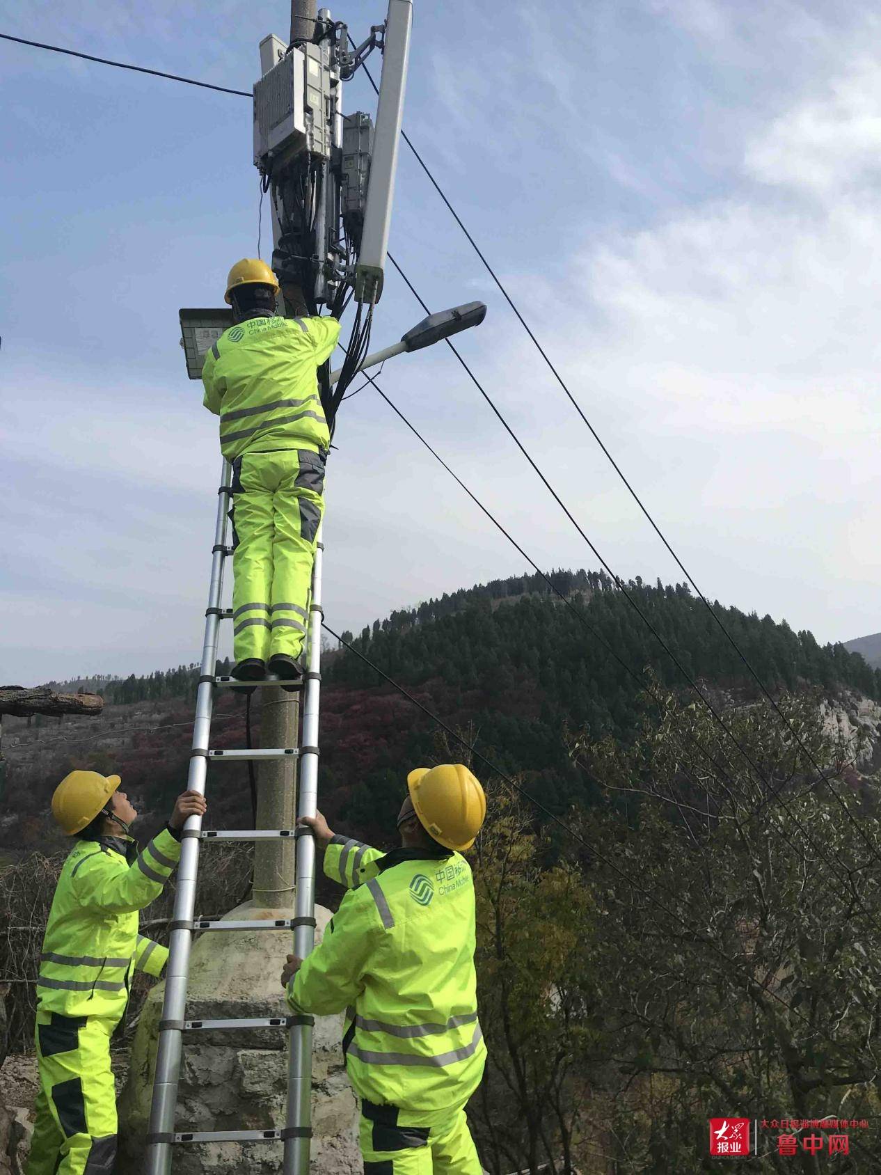 淄博移动为黑峪村办实事大山无言移动有声