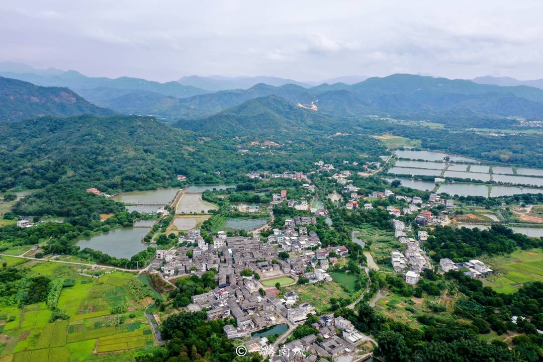 露天|潮州昔日贫穷乡村，连厕所都是露天的，如今美成“世外桃源”