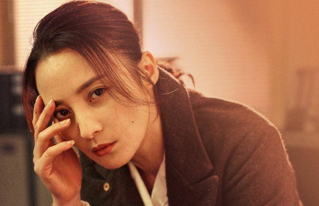 蒋勤勤|蒋勤勤新剧热播，45岁重新开始无惧年龄危机，被赞比陈建斌清醒