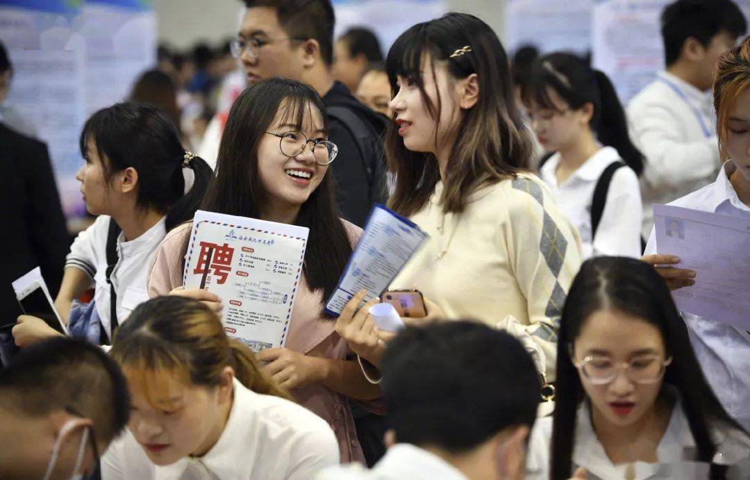 今日话题:如果给你个机会,偏远地区的末流985大学和一线城市的顶流一