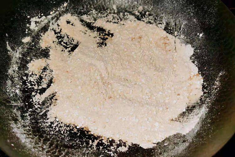 加入适量|小寒后，用这4样简单一炒，一次做好密封起来，香甜浓稠又饱腹