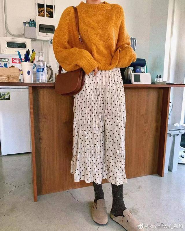 短裙 今年最流行的保暖穿搭，时髦好看的“不露腿”搭配