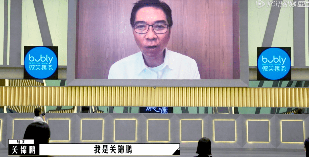 因为|导演制片人影评人扯起头花来，比明星撕X还好看？