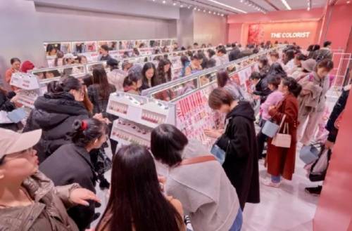 客流量 KK集团X11潮玩集合店再开新店,凸显潮流零售效率