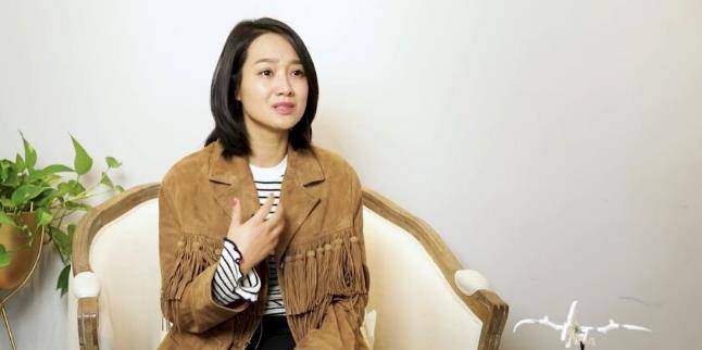 经验|39岁朱丹二胎得子，大方分享母乳喂养经验，丈夫一言不发引不满