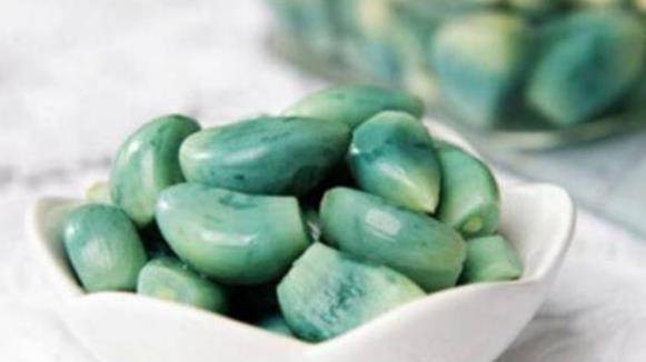 怎么做腊八蒜好吃又绿 43417595c5944b57a9231c29a4066bcb.jpeg