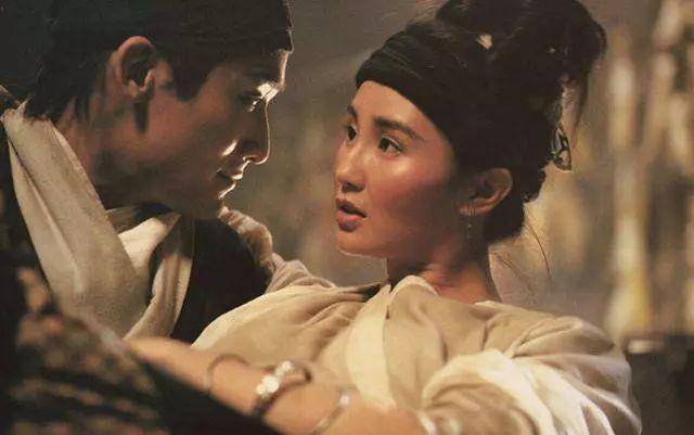 徐克|漫天黄沙中的《新龙门客栈》:有情有义的死,远胜无情无义的活