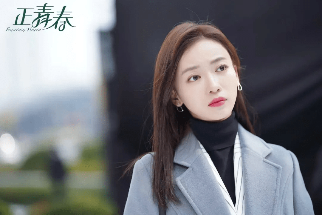 职场|《夜色暗涌时》：男帅女美还不尬的剧情，大家追起来了吗？