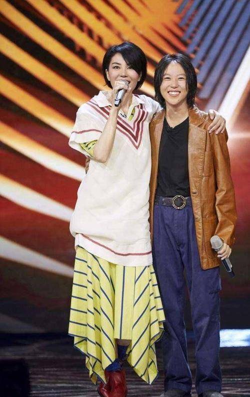 漂亮 王菲老了也是女神，近照虽有皱纹，但仍然掩盖不住她的魅力