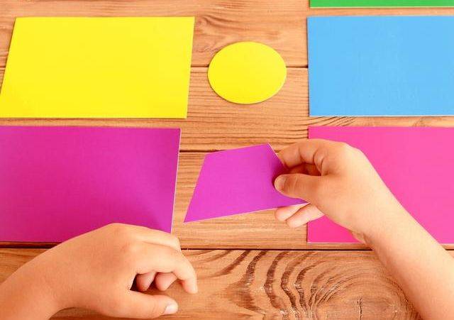 怎么教小孩子认颜色 1cb92c05ba194527ae7058ce062d23d9.jpeg